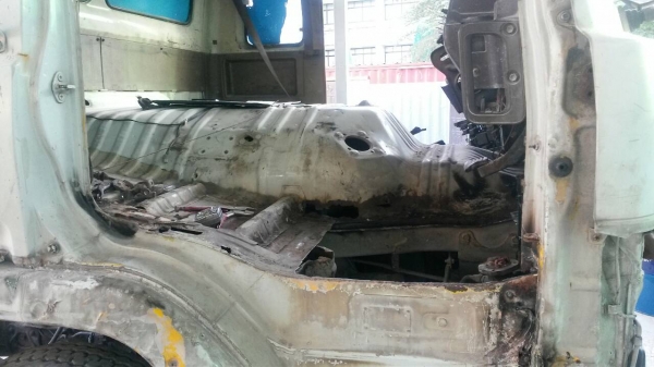 รับติดตั้งโม่ปูน ตัดต่อคัทซี เคาะปะผุทำสี