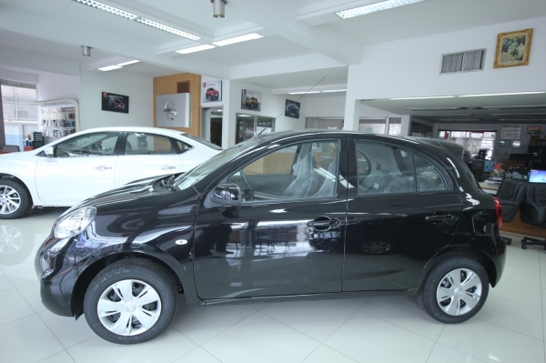 ขาย Nissan March 2015 นิสสัน มาร์ช มือหนึ่ง  ดาว 40000 ส่ง