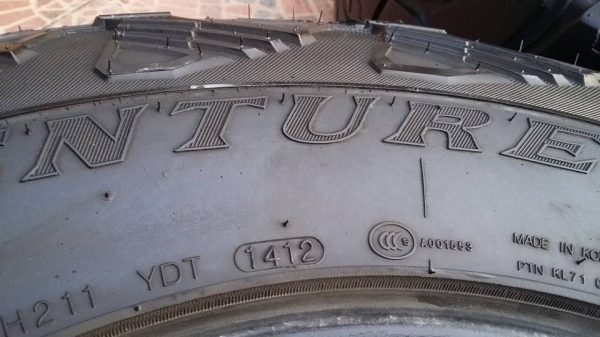 ขายล้อหล่อ te37x ขนาด 16x8 สีดำ พร้อมยาง bf 265/70/16 ครับ และ ยางมัด 245/75/16 ปี 12 สวยๆครับ ขายล้อหล่อ te37x ขนาด 16x8 สีดำ พร้อมยาง bf 265/70/16 ครับ และ ยางมัด 245/75/16 ปี 12 สวยๆครับ