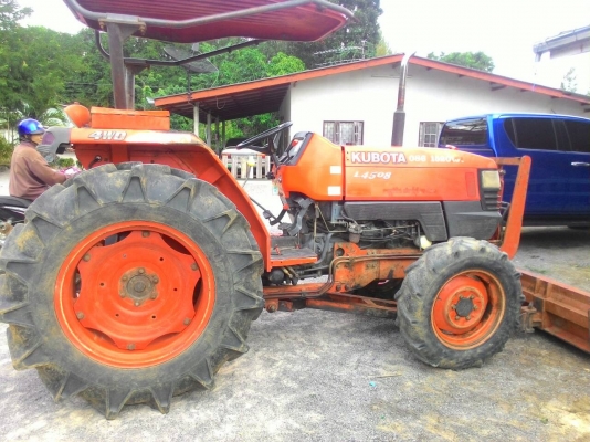 ขายรถไถ KUBOTA L4508 ดันหน้าช้าง ผาน6ช้าง ทะเบียนพร้อมโอน ราคา 235,000 มีรถบริการขนส่งทั่วไทย สอบถาม 0818618678 {id line=0818618678} 0899347475 {id line=carbonthai}