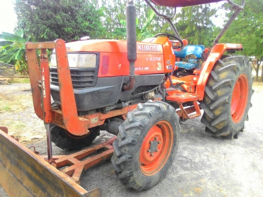 ขายรถไถ KUBOTA L4508 ดันหน้าช้าง ผาน6ช้าง ทะเบียนพร้อมโอน ราคา 235,000 มีรถบริการขนส่งทั่วไทย สอบถาม 0818618678 {id line=0818618678} 0899347475 {id line=carbonthai}