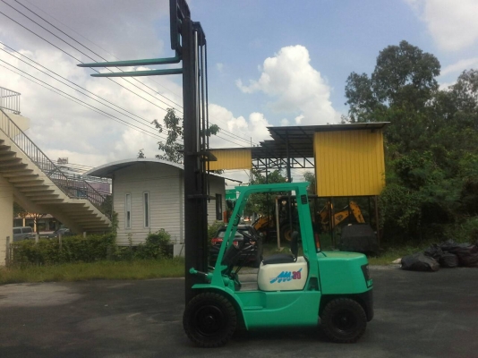 Mitsubishi F14C-30ขนาด3ตัน เสาสูง4เมตร เครื่องยนต์ดีเซล เกียร์ธรรมดา ชั่วโมงการใช้งาน3114ชม.ราคาต่อรองได้