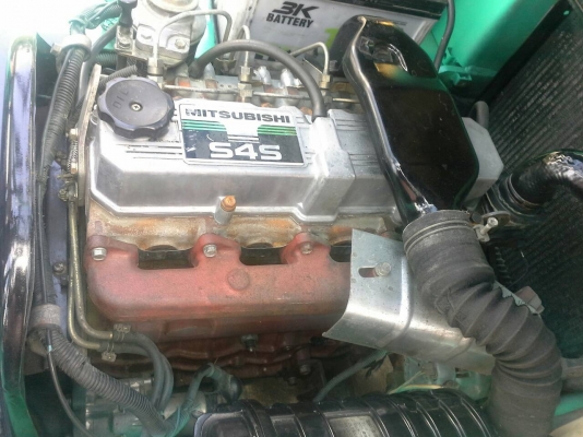 Mitsubishi F14C-30ขนาด3ตัน เสาสูง4เมตร เครื่องยนต์ดีเซล เกียร์ธรรมดา ชั่วโมงการใช้งาน3114ชม.ราคาต่อรองได้