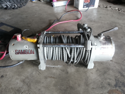 ขายวิ้นซ์ลากรถยี่ห้อSAMSON 12v.9500 ปอนร์ กินไฟน้อย