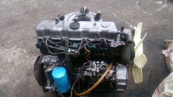 ขายเครื่องยนต์ดีเซลนิสสัน Sd23 11550 บาท