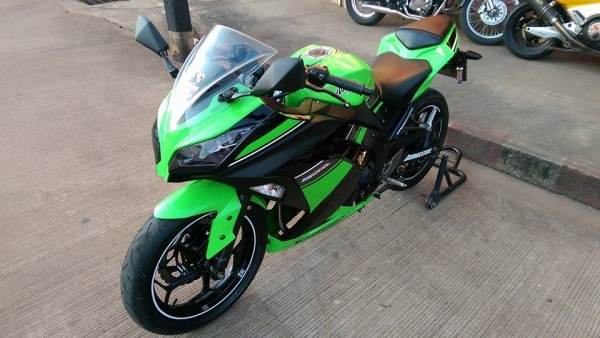 ขายคับ KAWASAKI NINJA250 SPECIAL EDITION ปี2013 เดิมๆ สวยๆ ทะเบียนพร้อมโอนไม่ขาดต่อคับ ราคา 82500 บาท ส่งได้ทั่วไทยคับ สนใจติดต่อ 081-0578282 FACEBOOK ชาญณรงค์ ป๊อป ชัยอมฤต ไอดีไลน์ POPBIGBIKESAKON คับ สนใจรถสวย ถูก ดี ต้อง POP BIGBIKE SAKONNAKHON คลิปวิด