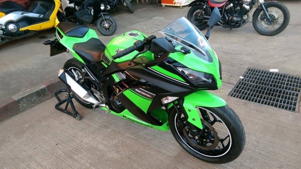 ขายคับ KAWASAKI NINJA250 SPECIAL EDITION ปี2013 เดิมๆ สวยๆ ทะเบียนพร้อมโอนไม่ขาดต่อคับ ราคา 82500 บาท ส่งได้ทั่วไทยคับ สนใจติดต่อ 081-0578282 FACEBOOK ชาญณรงค์ ป๊อป ชัยอมฤต ไอดีไลน์ POPBIGBIKESAKON คับ สนใจรถสวย ถูก ดี ต้อง POP BIGBIKE SAKONNAKHON คลิปวิด