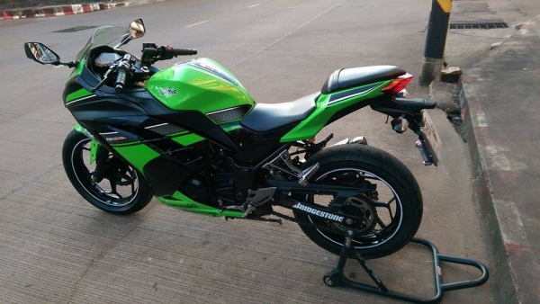 ขายคับ KAWASAKI NINJA250 SPECIAL EDITION ปี2013 เดิมๆ สวยๆ ทะเบียนพร้อมโอนไม่ขาดต่อคับ ราคา 82500 บาท ส่งได้ทั่วไทยคับ สนใจติดต่อ 081-0578282 FACEBOOK ชาญณรงค์ ป๊อป ชัยอมฤต ไอดีไลน์ POPBIGBIKESAKON คับ สนใจรถสวย ถูก ดี ต้อง POP BIGBIKE SAKONNAKHON คลิปวิด