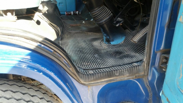 รถหกล้อ isuzu NPR 115 มีหลังคา รถรับส่งักเรียน เครื่องดี คันชีสวย ทะเบียน ม.79 เล่มเอกสารชุดโอนครบ