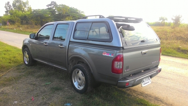 รถบ้านดีแม็กปี04ตัวท๊อป4ประตู268000 รถบ้านดีแม็กปี04ตัวท๊อป4ประตู268000