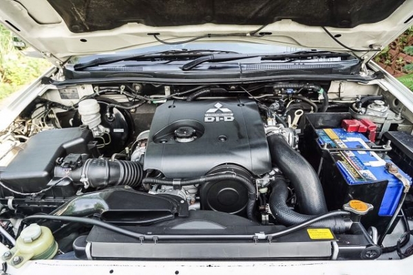 2012 Mitsubishi Pajero Sport GT 2.5AT เกียร์ออโต้ดีเซลสีรุ่นTOPสุด สภาพสวยมากไม่มีชน100เปอร์เซ็นถูกๆด่วน 2012 Mitsubishi Pajero Sport GT 2.5AT เกียร์ออโต้ดีเซลสีรุ่นTOPสุด สภาพสวยมากไม่มีชน100เปอร์เซ็นถูกๆด่วน