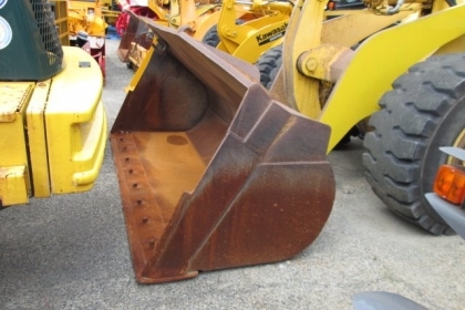 ขายด่วนรถตักล้อยาง KOMATSU WA400-3EA ปี2000 เก่าญี่ปุ่น    สภาพสวยมาก ๆๆ ใช้งานน้อย เครื่องดำ พร้อมใช้งาน
