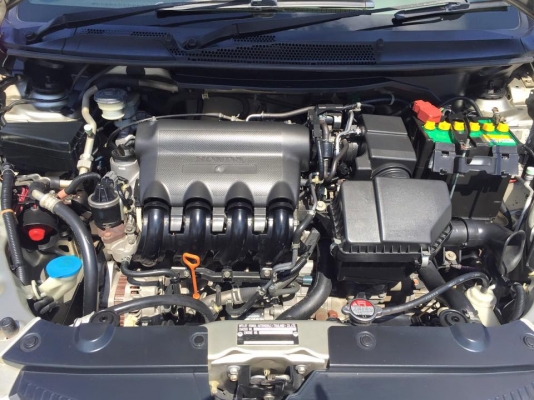 ขายรถเก๋ง  CITY 1.5  A i-DSI โฉม ZX  เกียร์ ออโต้ ปี 2007 รถสวย เดิมๆ เบาๆ ไม่เคยชน  เครื่องดี กำลังดี  วิ่งนิ่ม พวงมาลัยเพาเวอ์ กระจกไฟฟ้า แอร์เย็นมากๆ แม็กขอบ 17  นิ้ว  ยางดี พร้อมใช้เลย แต่งสวย โดนใจ  รับประกันความสวย  ต้องการเพิ่มเติม ID ไลน์ 08199422