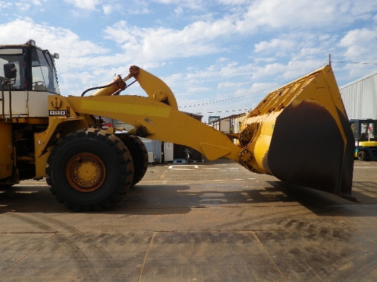 ขายรถตัก TCM 880-2