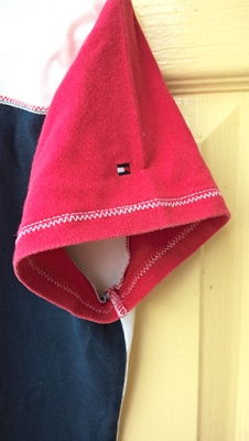 เสื้อสตรี TOMMY HILFIGER size L สภาพใหม่ เสื้อสตรี TOMMY HILFIGER size L สภาพใหม่