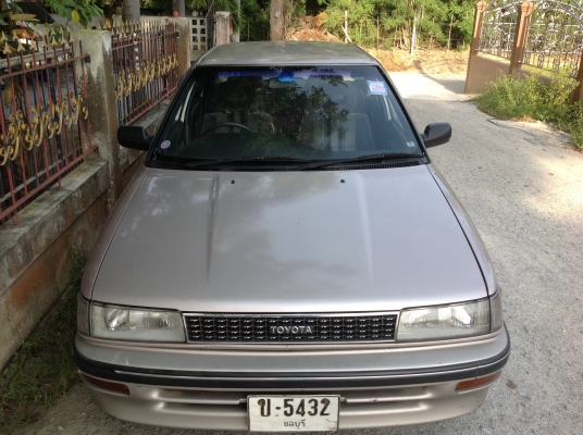 โตโยต้า โคโรลา โดเรม่อน เครื่อง 1.6 ออโต้ สวยสุดๆ