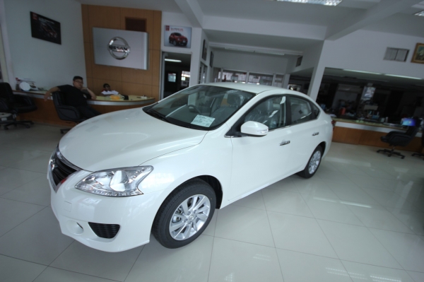 ขาย Nissan Sylphy 1.6 E CVT ส่วนลดเงินสด 100,000 บาท