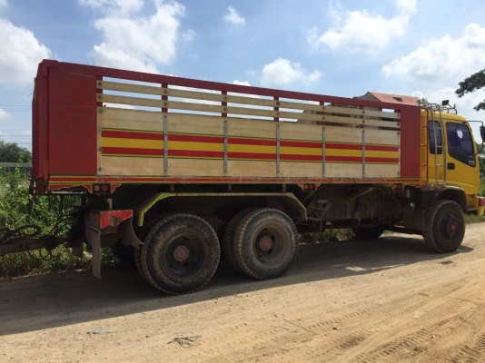 สิบล้อ อีชูชุเดกก้า 270 แม่ลูก แม่ปี 43 ลูกปี 52 สิบล้อ อีชูชุเดกก้า 270 แม่ลูก แม่ปี 43 ลูกปี 52