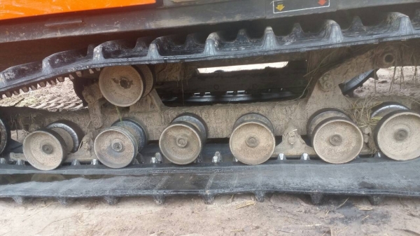 ขายรถเกี่ยว DC95GMไม่มีคนขับทำงานประจำไม่มีเวลาพร้อมเทเลอร์