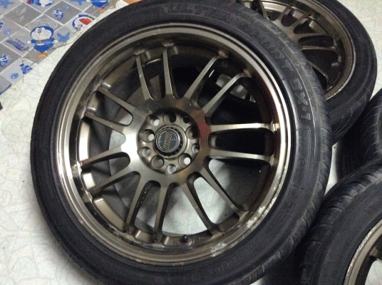 แม็ก RE30 ขอบ 17 นิ้ว 5 รู 114/100 แถมยางติดไป