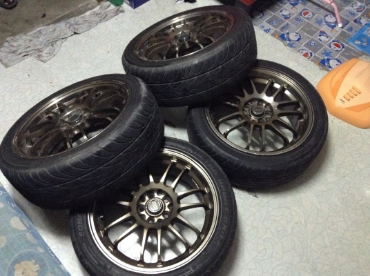 แม็ก RE30 ขอบ 17 นิ้ว 5 รู 114/100 แถมยางติดไป