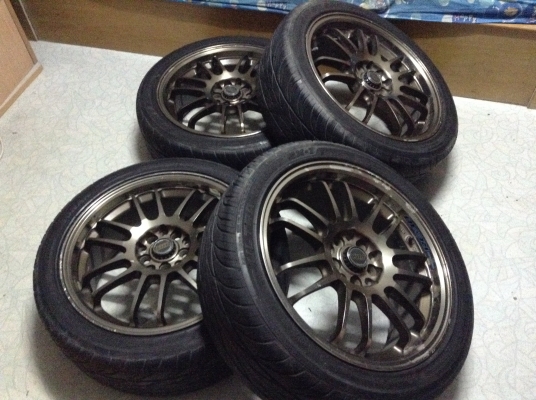 แม็ก RE30 ขอบ 17 นิ้ว 5 รู 114/100 แถมยางติดไป