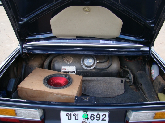 รถบ้าน BMW 520i E28 LPG ปรับราคา 40,000 บาท รถบ้าน BMW 520i E28 LPG ปรับราคา 40,000 บาท