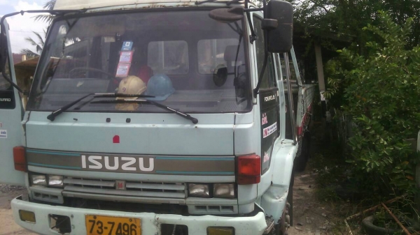 หกล้อ อีซูซุ FRR165โบว์ ช่วงยาว7.20ม สภาพดีสวยพร้อมใช้ ทะเบียนพร้อมโอน