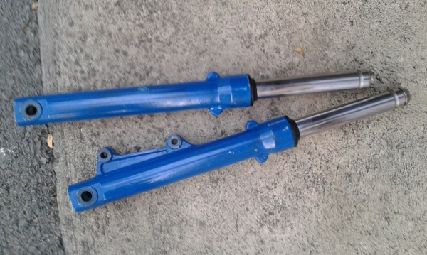 โช๊คหน้า wave สีน้ำเงิน