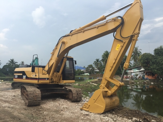 มาใหม่จ้า CATERPILLAR  322B  เก่าญี่ปุ่น  สภาพสวยมาก  ราคาไม่แพง  สนใจโทร 089-7462641  สุวรรณีจ้า
