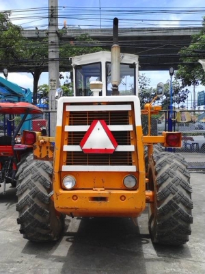 รถตักล้อยาง KOMATSU 510 รถตักล้อยาง KOMATSU 510