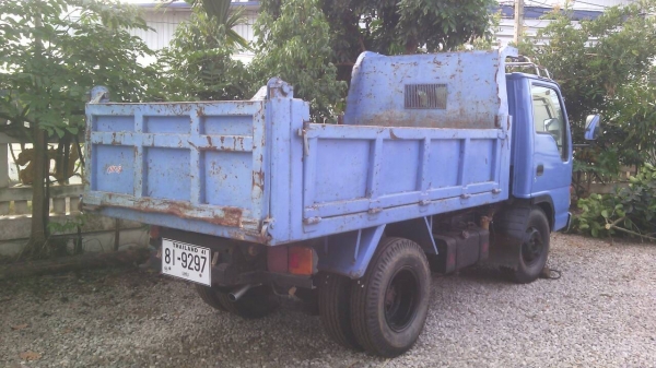 ขายด่วนรถ6ล้อดั้มกระปองเครือง88แรงปี42กระยาว2.95เมตร ขายด่วนรถ6ล้อดั้มกระปองเครือง88แรงปี42กระยาว2.95เมตร