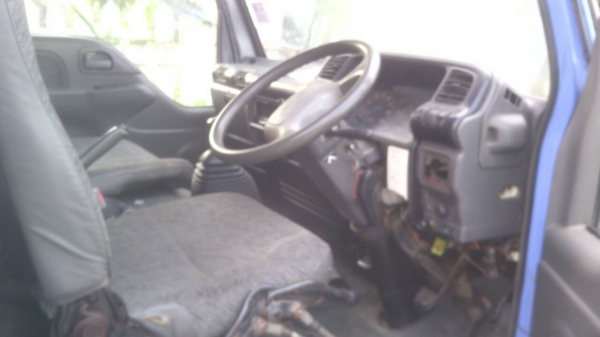 ขายด่วนรถ6ล้อดั้มกระปองเครือง88แรงปี42กระยาว2.95เมตร ขายด่วนรถ6ล้อดั้มกระปองเครือง88แรงปี42กระยาว2.95เมตร