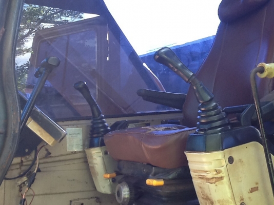 CAT 320 ระบบเต็ม โซ่เเปลี่ยนใหม่ ช่างล่างเต็ม ระบบแอร์เย็น รถสวยพร้อม