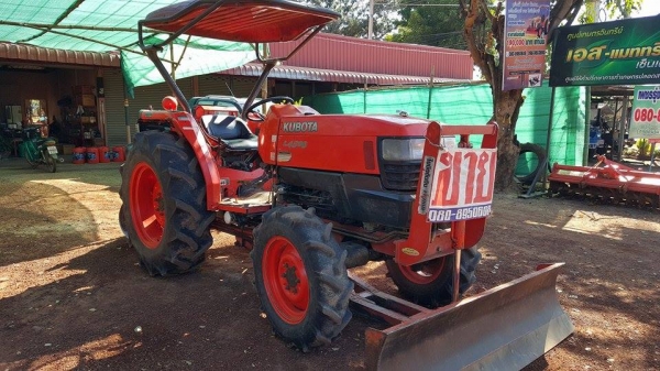 รถแทรกเตอร์มือสอง L4508DT รถในตำนานสวยๆเดิมๆทุกจุด ทนคุ้มค่าสุดๆ ใบมีดดันดิน ผานพรวน265,000บ. รถสวยสภาพดี ราคาถูก  ต้นทุนต่ำ ที่เพชรรุ่งเรือง แทร็กเตร์ มีให้เลือกกันหลายรุ่นครับ