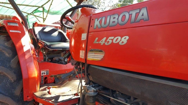 รถแทรกเตอร์มือสอง L4508DT รถในตำนานสวยๆเดิมๆทุกจุด ทนคุ้มค่าสุดๆ ใบมีดดันดิน ผานพรวน265,000บ. รถสวยสภาพดี ราคาถูก  ต้นทุนต่ำ ที่เพชรรุ่งเรือง แทร็กเตร์ มีให้เลือกกันหลายรุ่นครับ