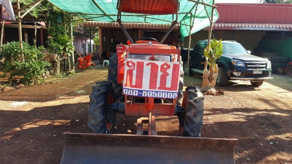 รถแทรกเตอร์มือสอง L4508DT รถในตำนานสวยๆเดิมๆทุกจุด ทนคุ้มค่าสุดๆ ใบมีดดันดิน ผานพรวน265,000บ. รถสวยสภาพดี ราคาถูก  ต้นทุนต่ำ ที่เพชรรุ่งเรือง แทร็กเตร์ มีให้เลือกกันหลายรุ่นครับ