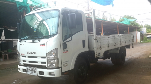 6 ล้อกลาง  *Euro.3*  ISUZU  NMR  130 แรงม้า *คอมมอนเรว*  รถสวยเดิม+สวยจริง+พร้อมใช้งาน * รถห้างแท้ * มีเล่มพร้อมโอน *