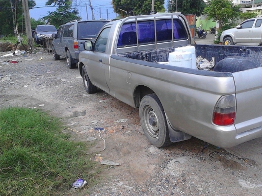 ขายคับ   MITSUBISHI  STRADA  ปี2003  พาวเวอร์โรงงาน  เครื่องดี ช่วงล่างดี  เเชสซีสวย เเอร์เย็น     พร้อมใช้ งานคับ   087-6835269  เล่มพร้อม   ขายสดคับ      มาก่อนได้ก่อนคับ