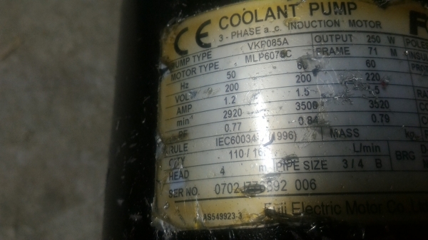 ป็้มดูดจ่ายน้ำมัน (COOLANT PUMP )เพื่อหล่อลื่นและหล่อเย็นขณะที่ทำงานขึ้นรูปชิ้นงาน