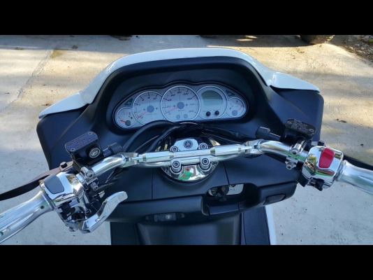 Yamaha majesty250ปี04สีขาวมุข ทะเบียนพร้อมโอน