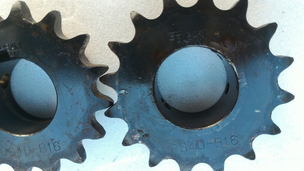 สเตอร์โซ่ขับส่งกำลัง ยี่ห้อ KANA จากญี่ปุ่น มีหลาย เบอร์ 40 และ No 35  มีขนาดขนาดเช่น 13 ฟัน ,16 ฟัน , 18 ฟัน , 40 ฟัน อื่นๆอีกตามภาพ