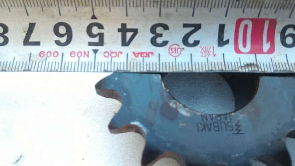 สเตอร์โซ่ขับส่งกำลัง ยี่ห้อ KANA จากญี่ปุ่น มีหลาย เบอร์ 40 และ No 35  มีขนาดขนาดเช่น 13 ฟัน ,16 ฟัน , 18 ฟัน , 40 ฟัน อื่นๆอีกตามภาพ