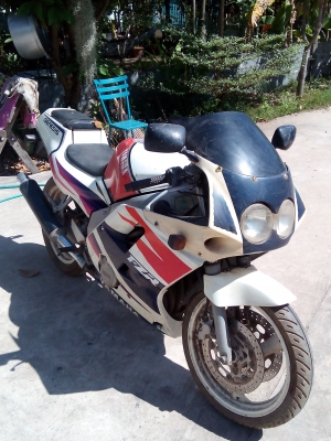 ขายด่วน yamaha fzr 250 ทะเบียนแท้พร้อมโอน 27000 ขายด่วน yamaha fzr 250 ทะเบียนแท้พร้อมโอน 27000