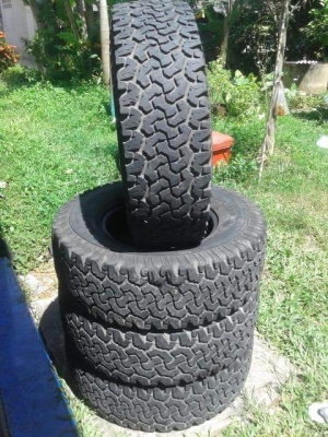 ขายยาง bf all 265/75/16 ปี10 สวยๆครับ