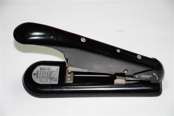 ขายเครื่องเย็บกระดาษ Rapid 9 MADE IN SWEDEN มือ2 สภาพสวย