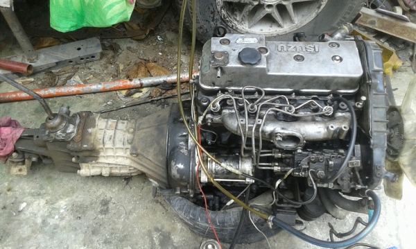 ขายเครื่อง อีซูซุ ชิมินี้ 2400 CC ราคา 25000 บาท ติดต่อ 0892524530