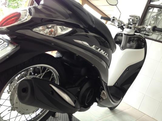 Fino Fi ตัวTop ลายPremium วิ่ง9000 ปี57 (ของแถม 4 รายการ) Fino Fi ตัวTop ลายPremium วิ่ง9000 ปี57 (ของแถม 4 รายการ)