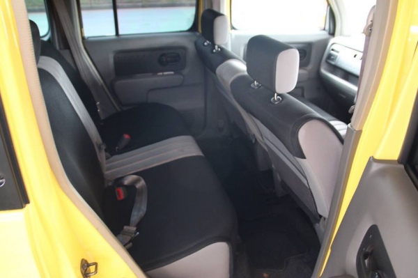 ขาย Nissan Cube Rider สีเหลือง เกียร์ Auto  ชุดแต่ง Rider แท้ทั้งคัน