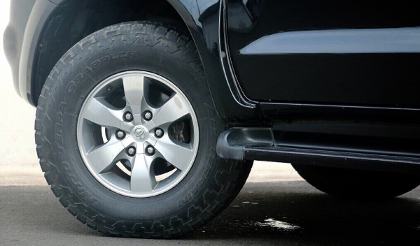 ขายด่วน TOYOTA FORTUNER ปี2006 3.0 V ดีเซล Auto 4WD Topสุด